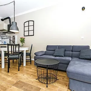 https://neptun-apartment-four.sopothotels.com
