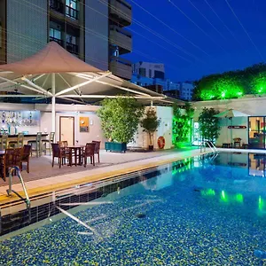Novel Center 4* Αμπού Ντάμπι