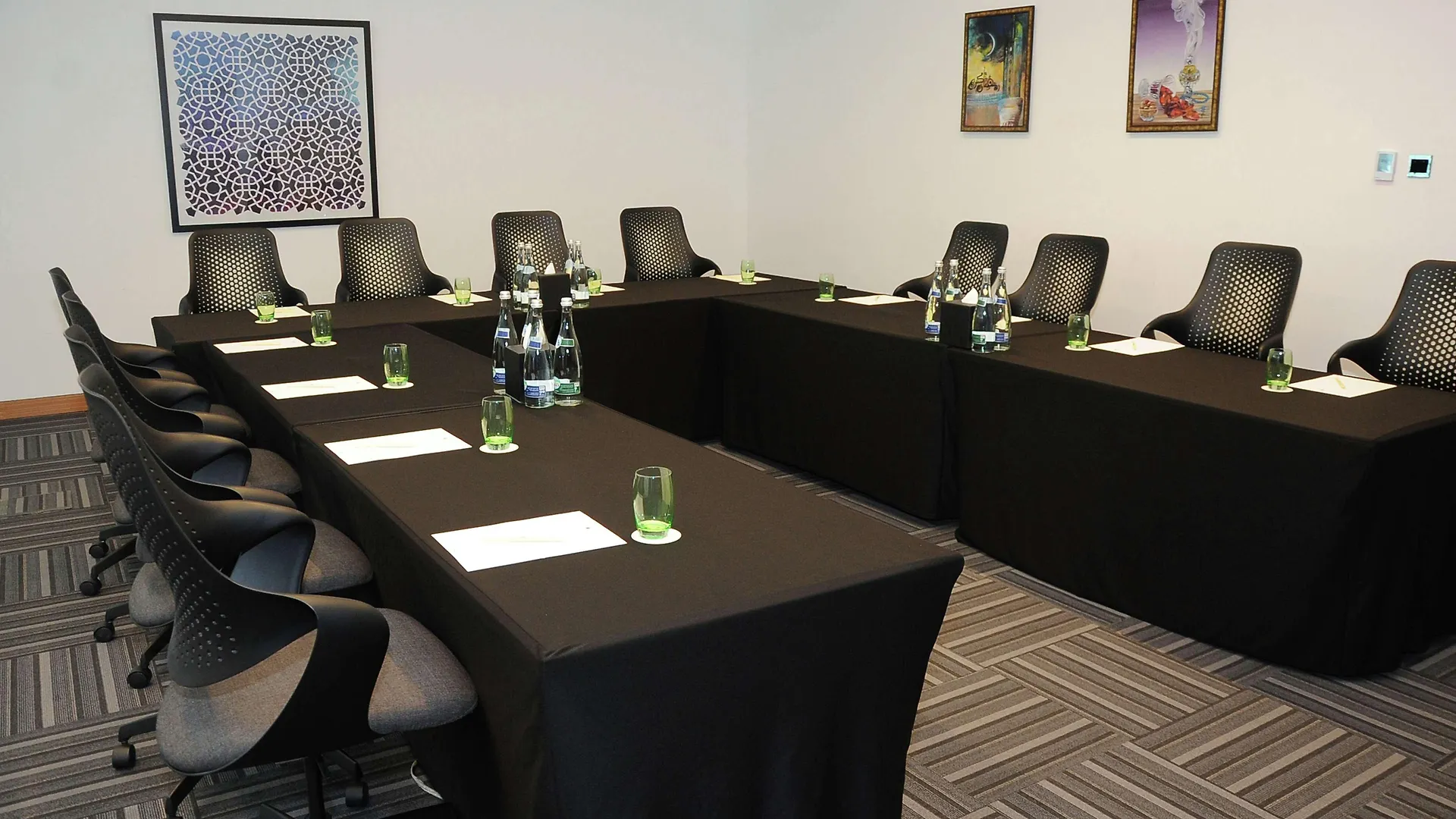 Hotel Doubletree By Hilton Dubai - Business Bay