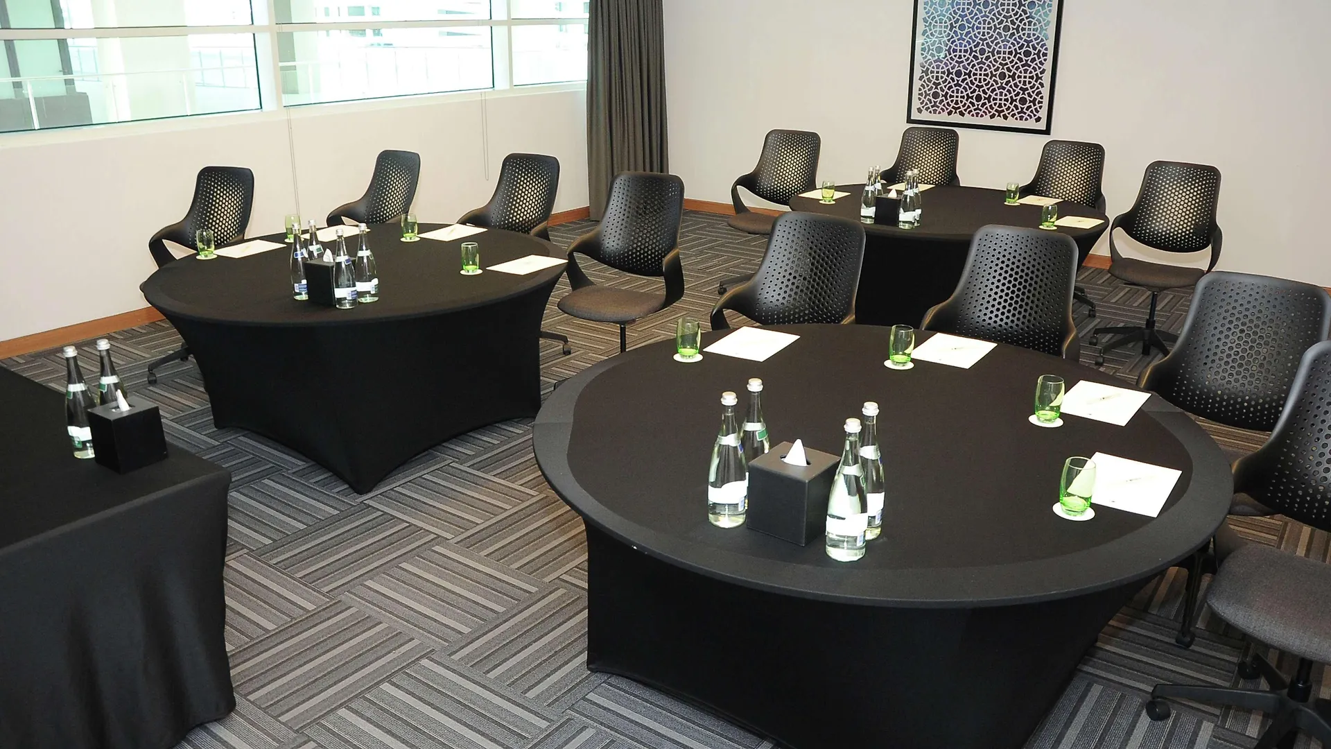 Hotel Doubletree By Hilton Dubai - Business Bay