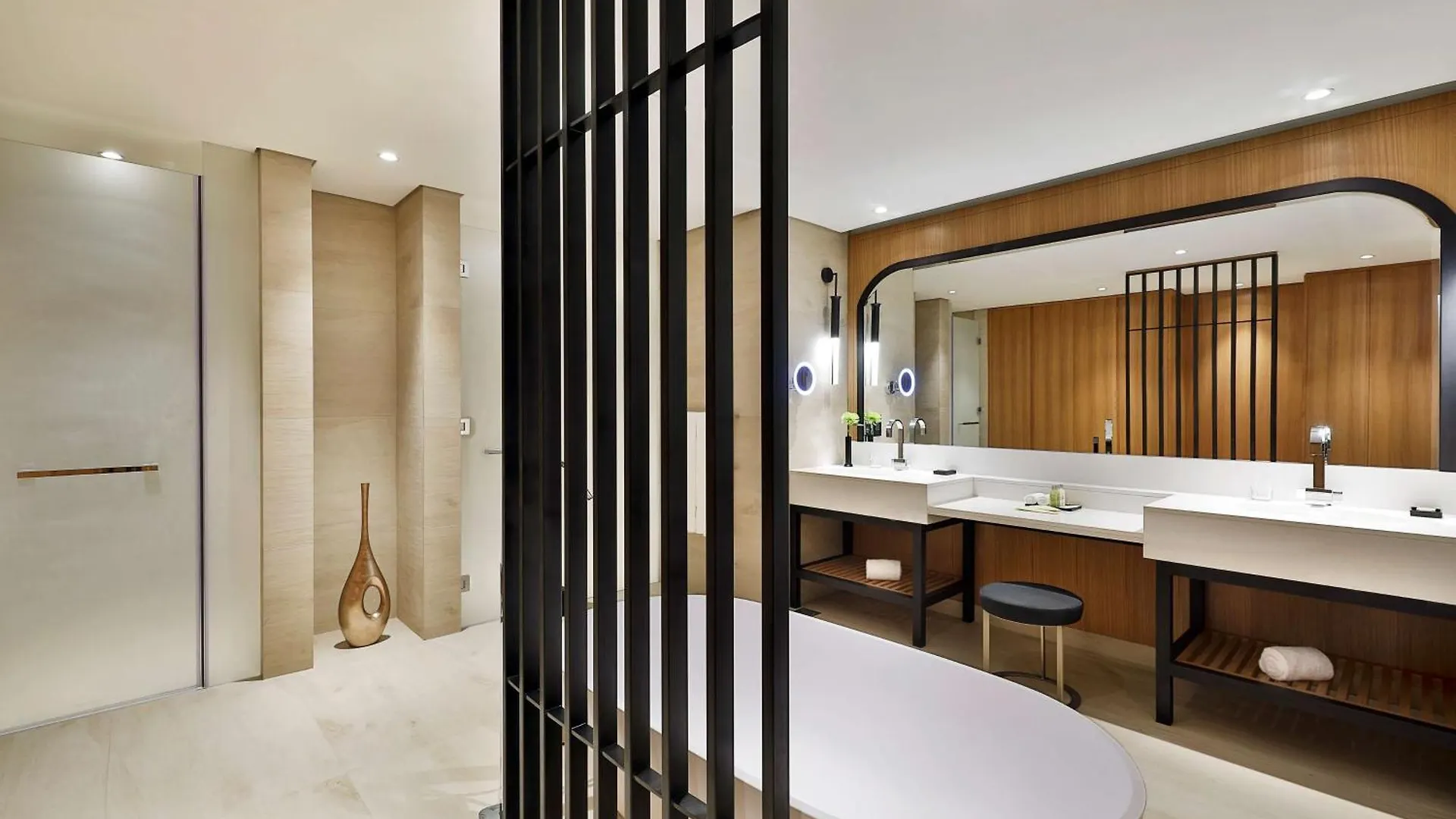 Doubletree By Hilton Dubai - Business Bay Ξενοδοχείο